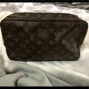 SOLD Louis Vuitton Trousse